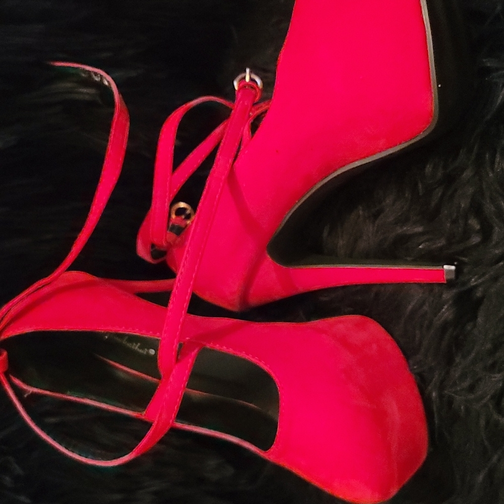 Shoe